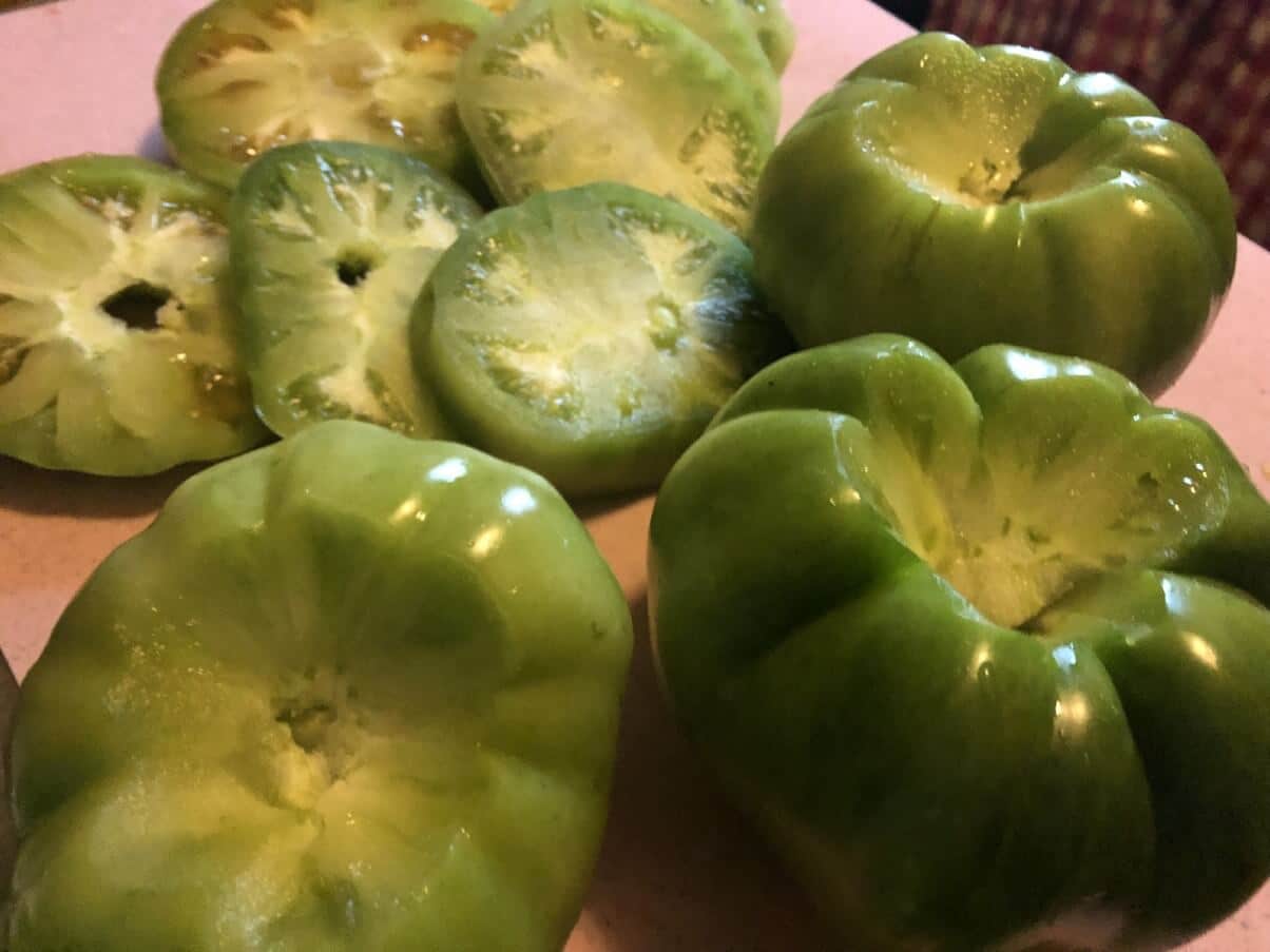 preparing green tomatoes