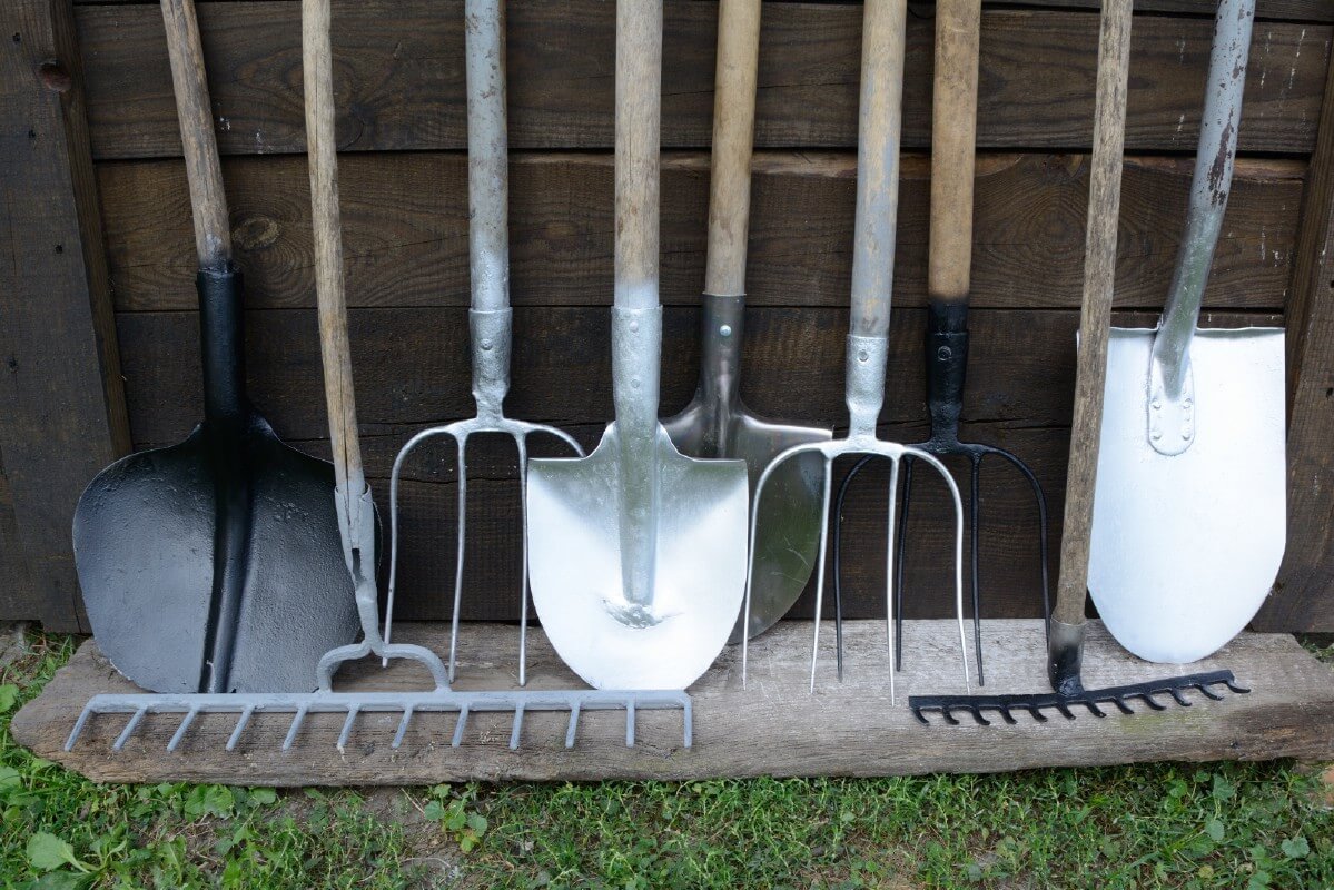 well maintained garden tools with no rust
