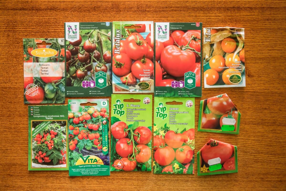 packets of saved garden seeds