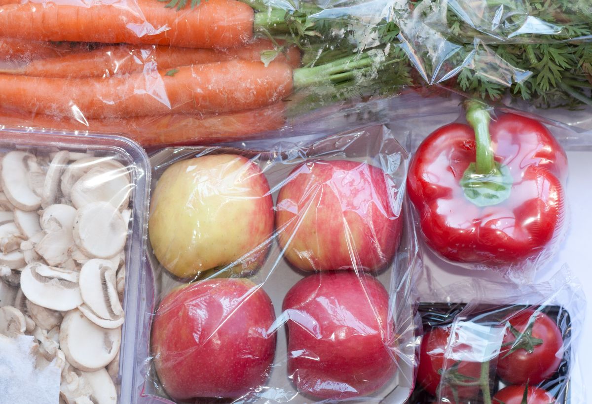 Fruits and vegetables packed in wasteful packaging