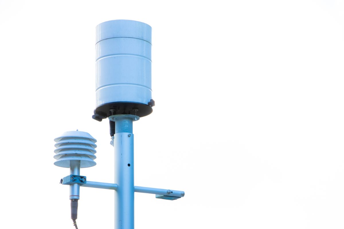 A smart rain gauge that sends information to your phone