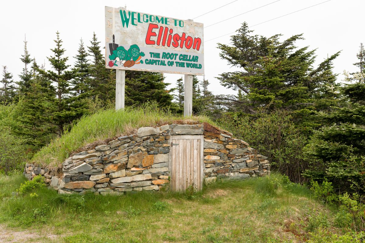 'Welcome to Ellison' 'Root Cellar Capital of the World' sign
