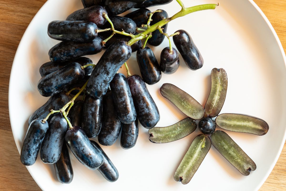 Moondrop grapes sliced open