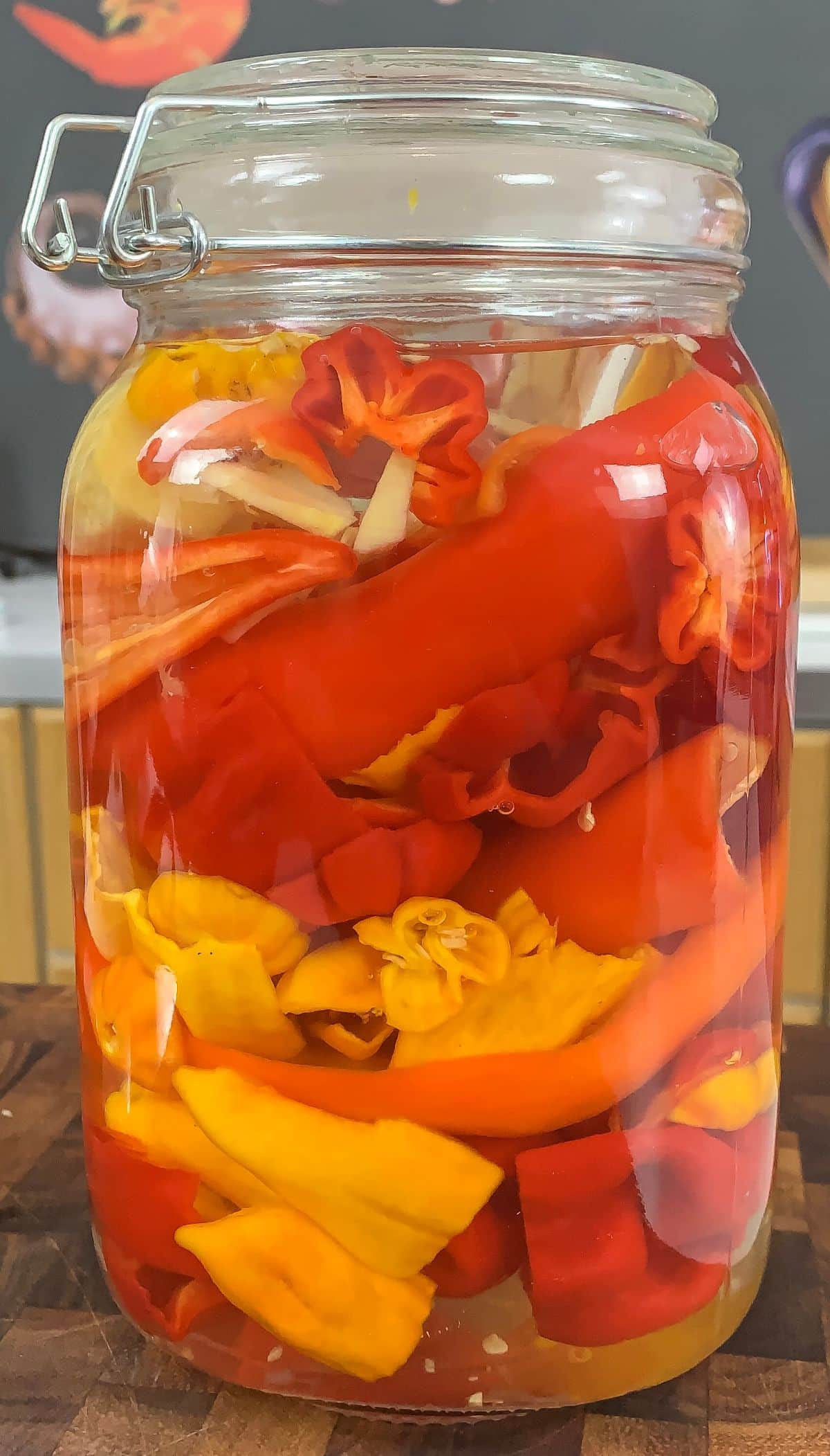 Fermenting pepper hot sauce vegetables