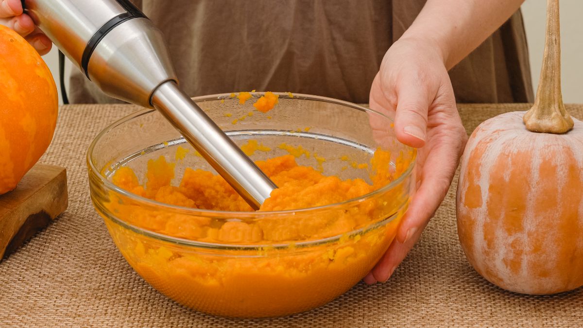 Pureeing pumpkin with an immersion blender