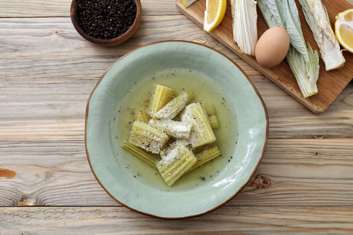 Cardoons served in oil and seasonings