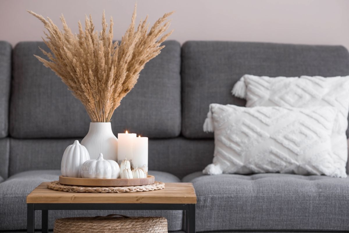 A vase of brown ornamental grass