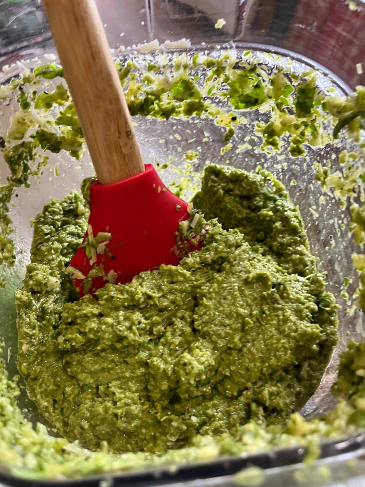 Broccoli pesto