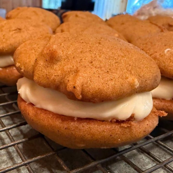 Delicious Pumpkin Whoopie Pie